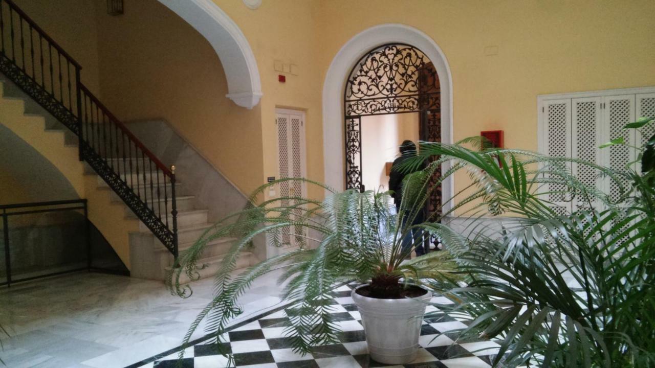Luxurious 2 Bedroom Flat In A Historic Building Sevilha Exterior foto